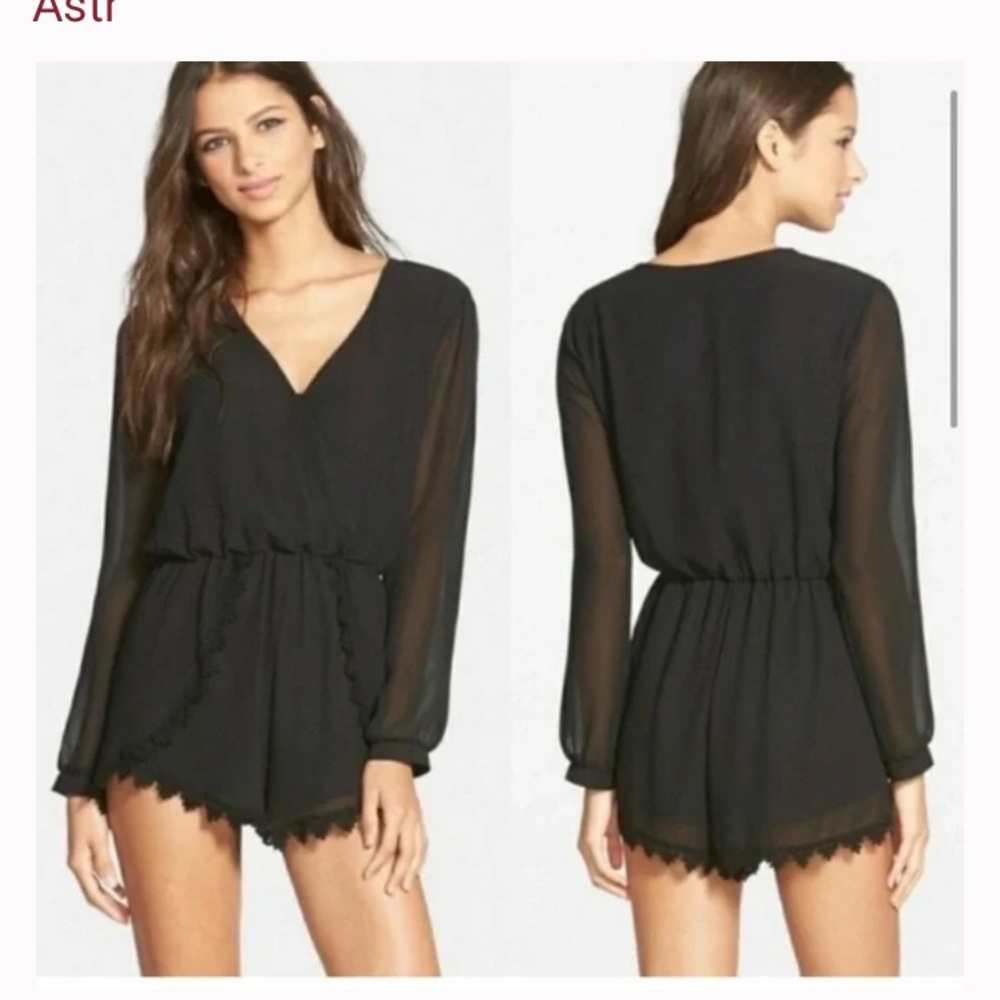 ASTR Long Sleeve Romper Size Medium